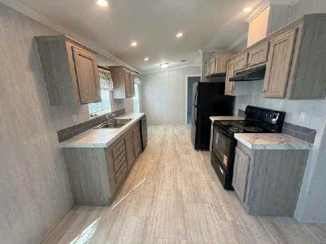 161 Colton St #161 - Photo 3 of 5