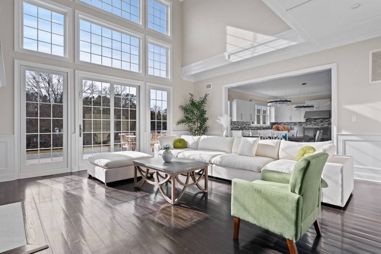 490 Montauk Hwy - Photo 4 of 40