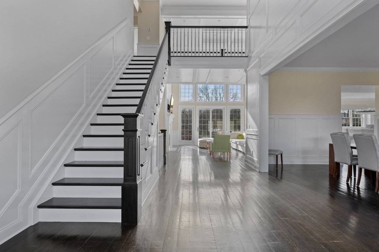 490 Montauk Hwy - Photo 7 of 40