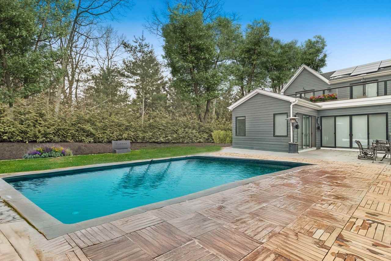 124 Big Fresh Pond Rd - Photo 3 of 40