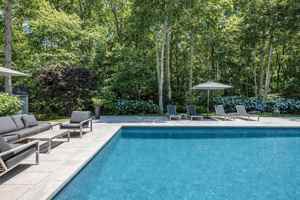 featured image of 195 Northside Dr