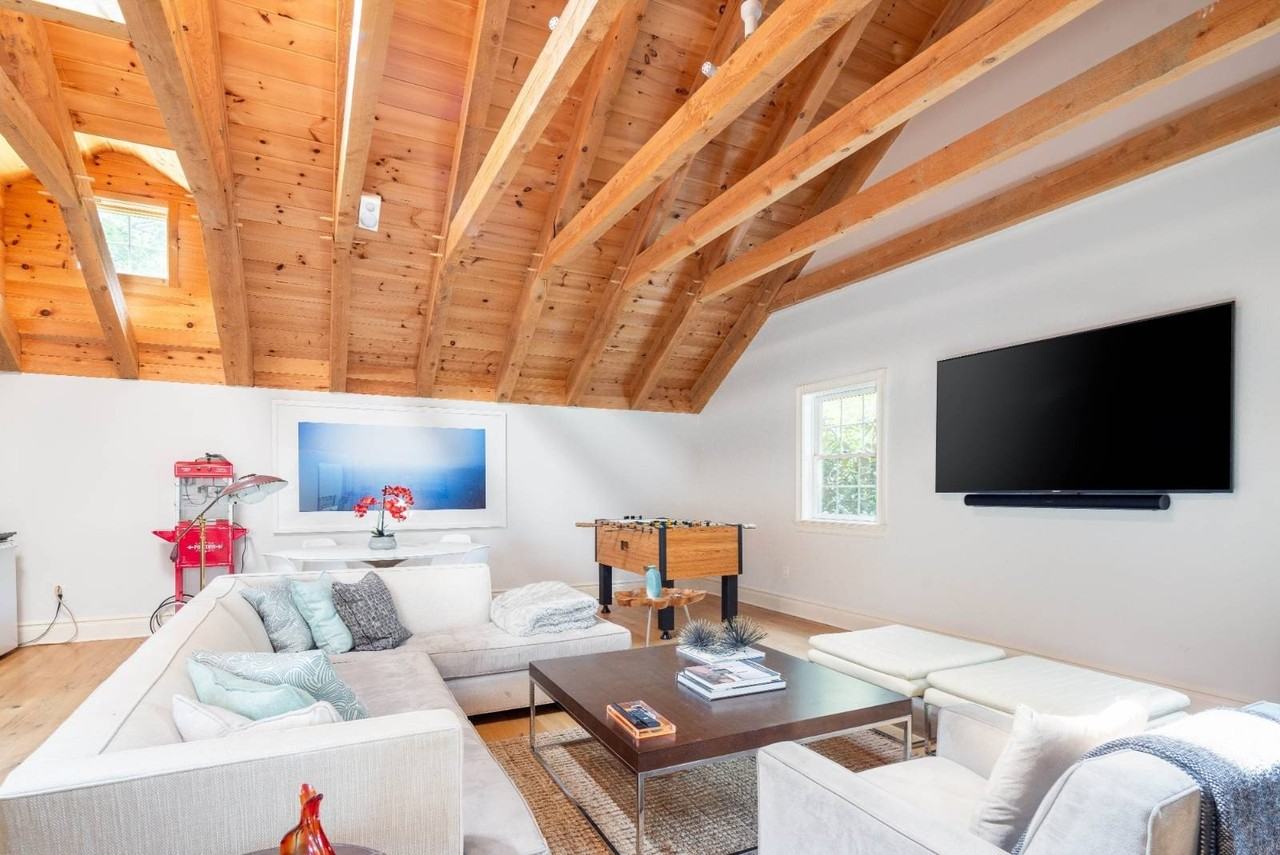 2766 Montauk Hwy - Photo 2 of 26