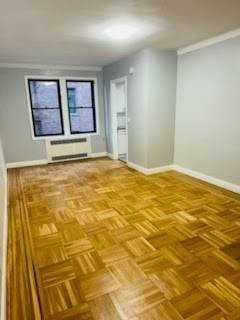 2601 Glenwood Rd #3M