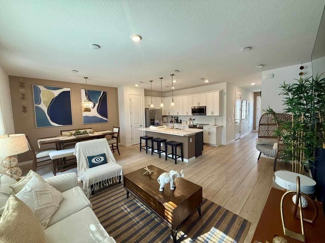 803 Longboat Dr - Photo 5 of 24