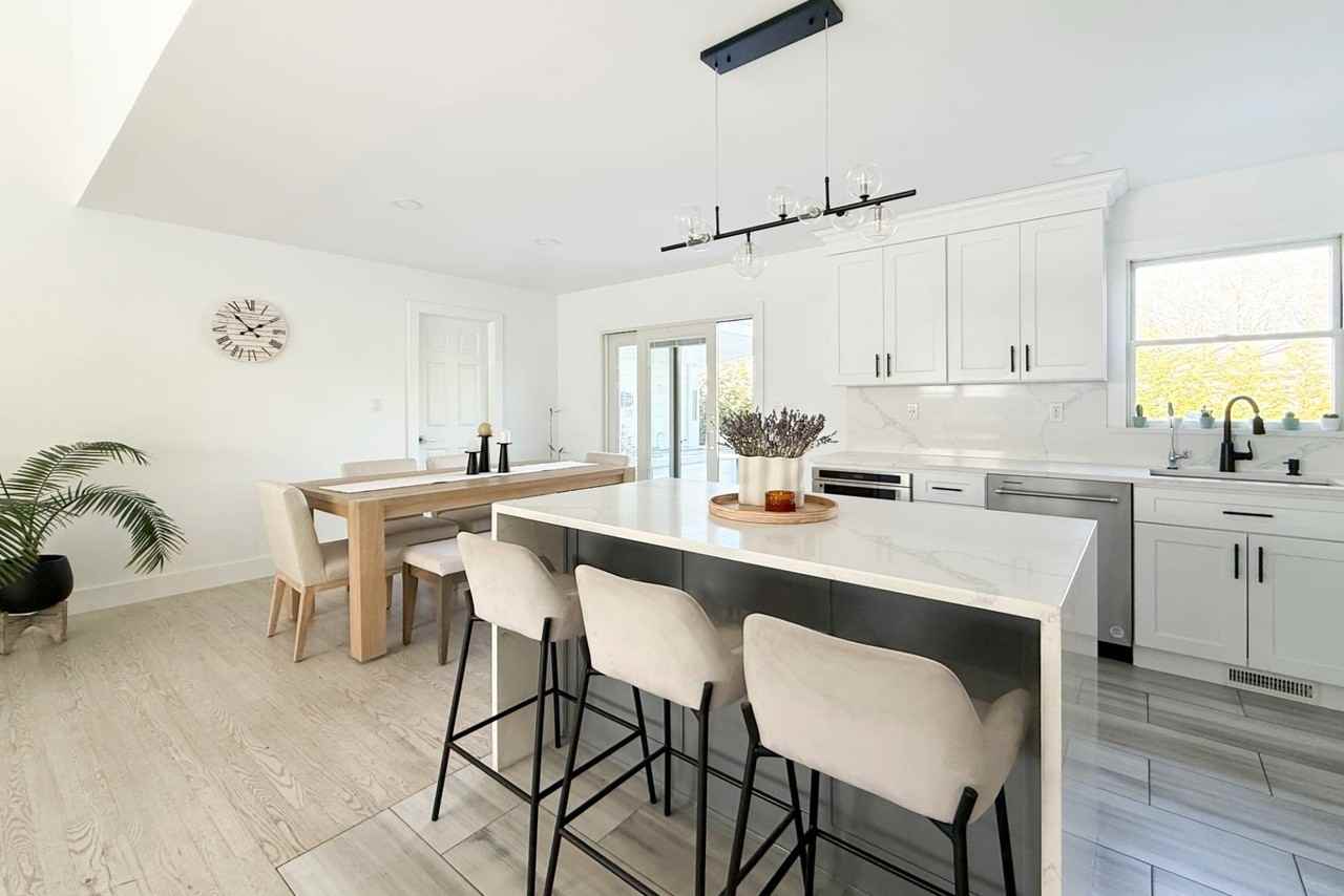 121C Ponquogue Ave - Photo 5 of 28