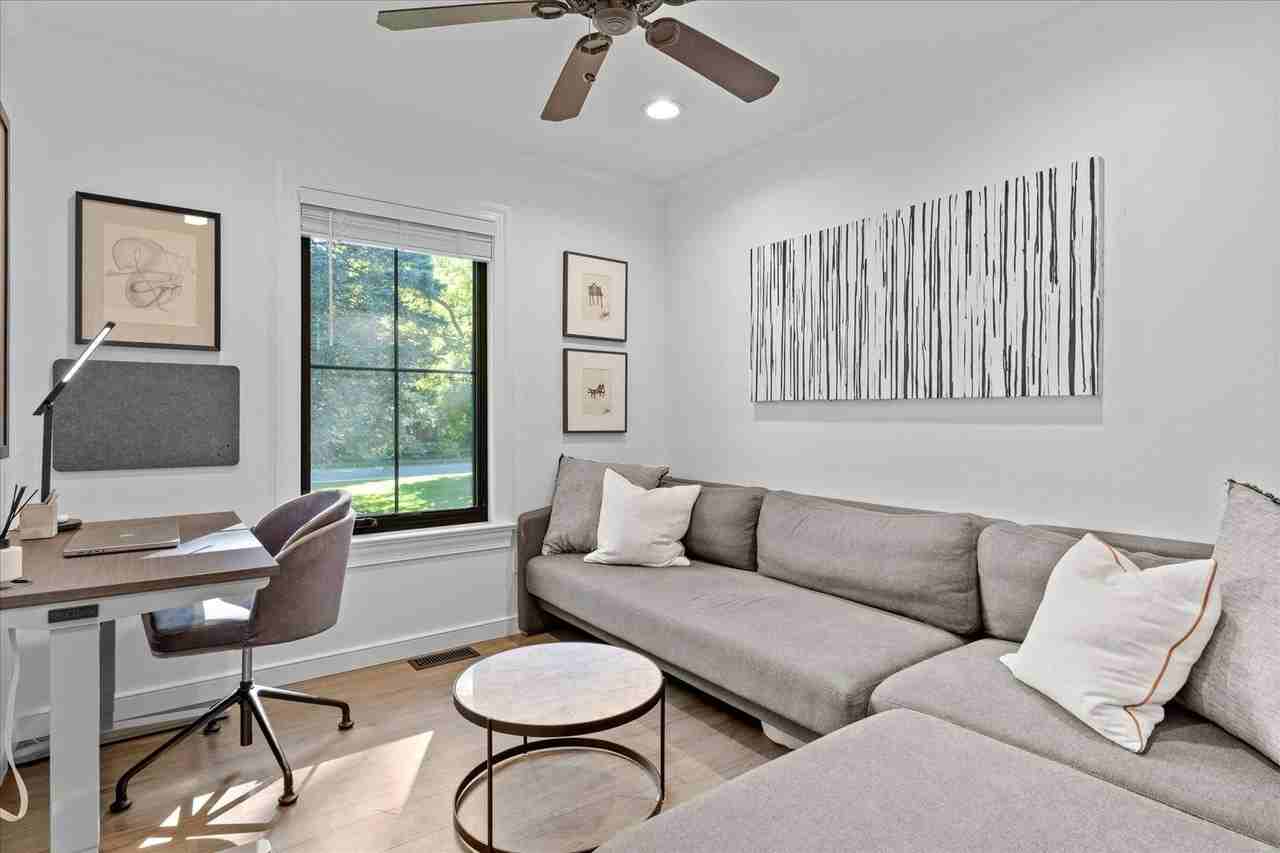 25 Nidzyn Ave - Photo 6 of 20