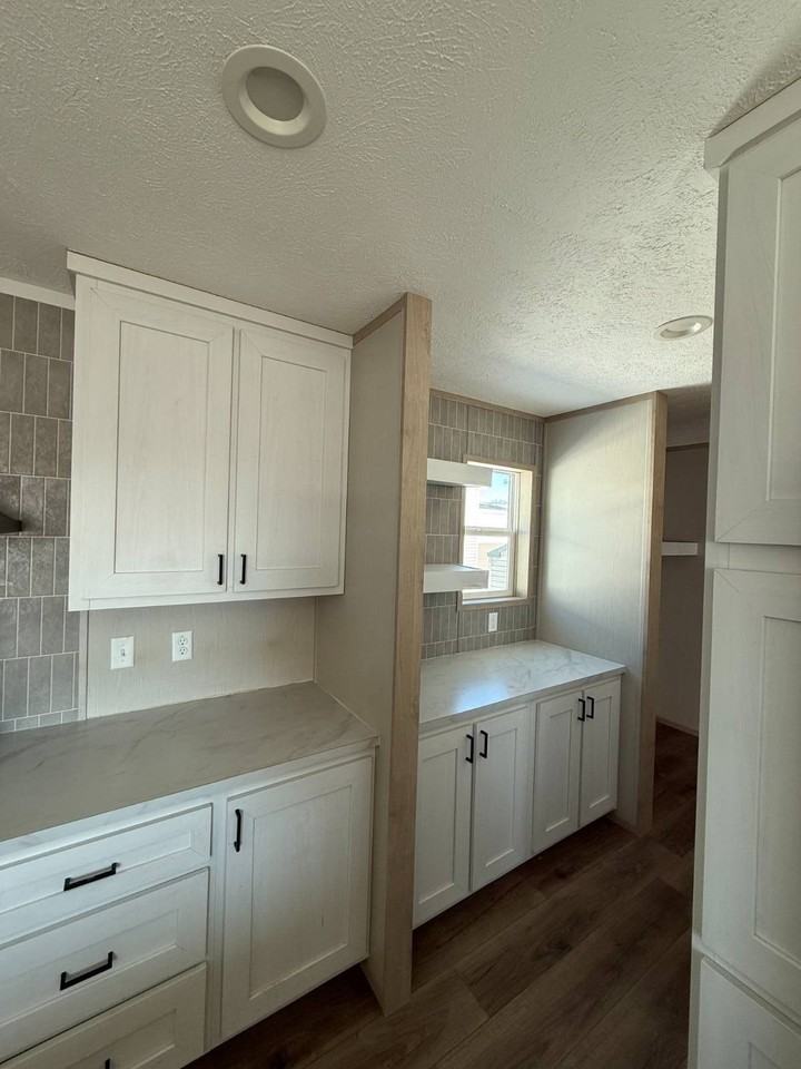 120 Lillian Ln - Photo 5 of 7