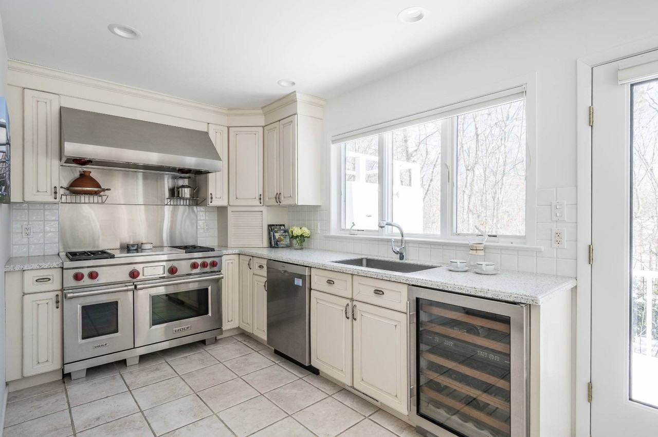17 Lyme Ln - Photo 6 of 20