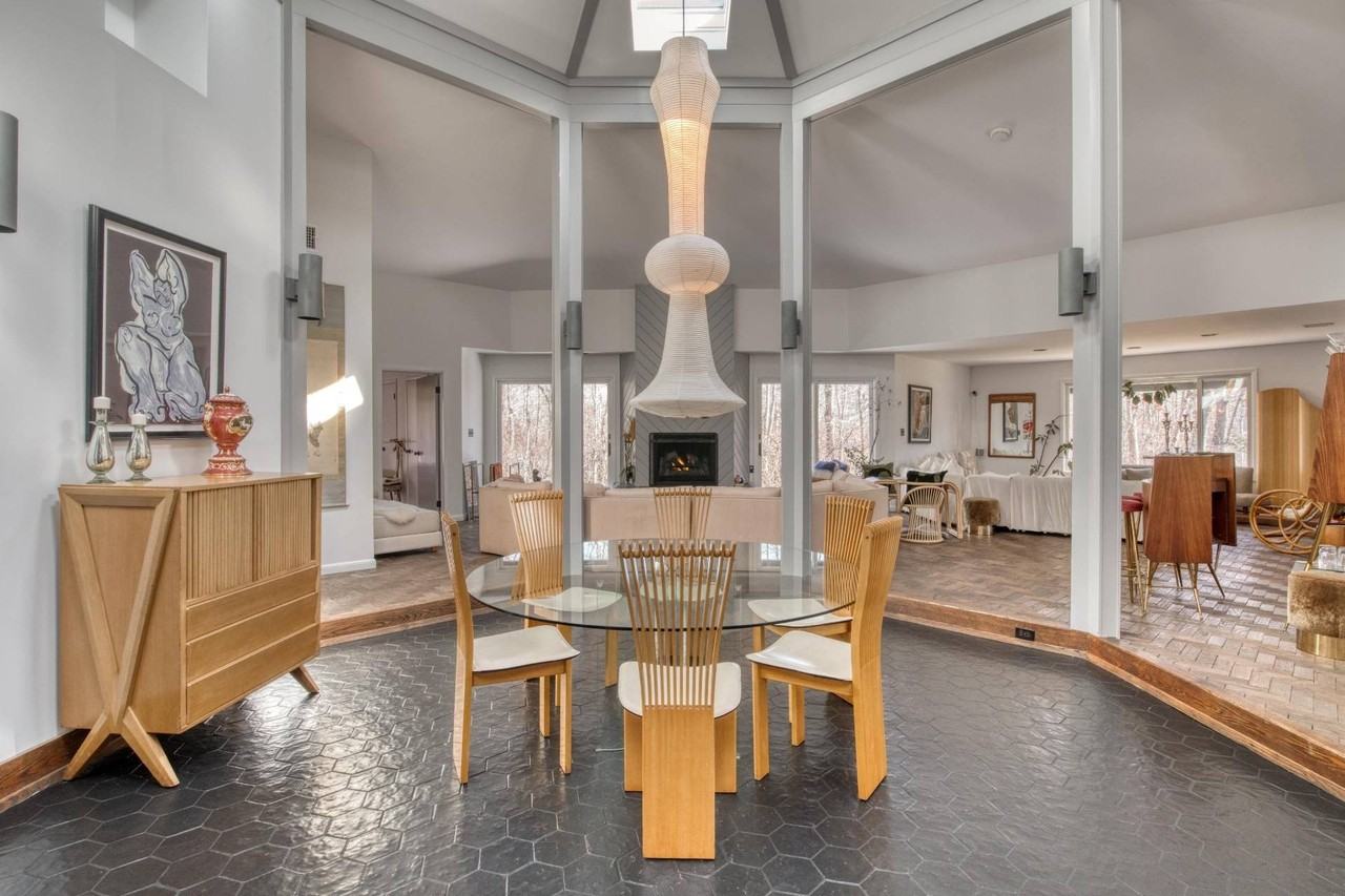 27 Brander Pkwy - Photo 3 of 12