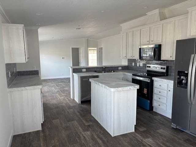 146 Berkley Cir #0146 - Photo 4 of 20
