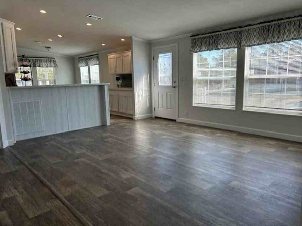 146 Berkley Cir #0146 - Photo 7 of 20