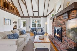 featured image of 3 Foster Ave