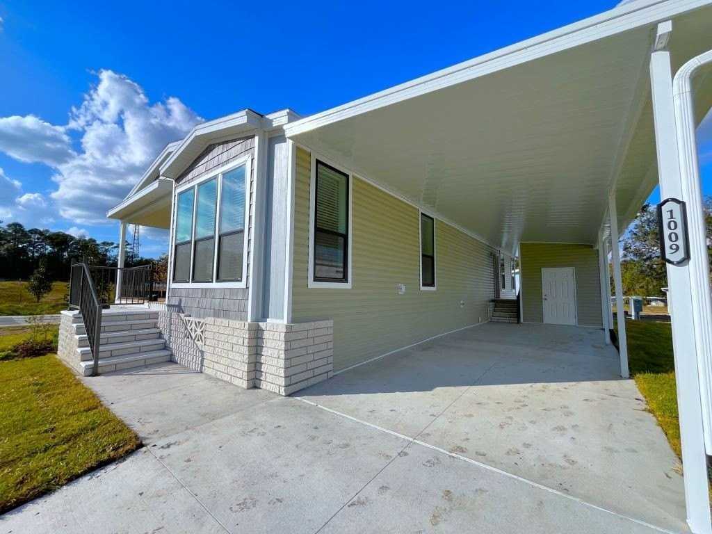 1009 Vervain Dr #1009E - Photo 5 of 20
