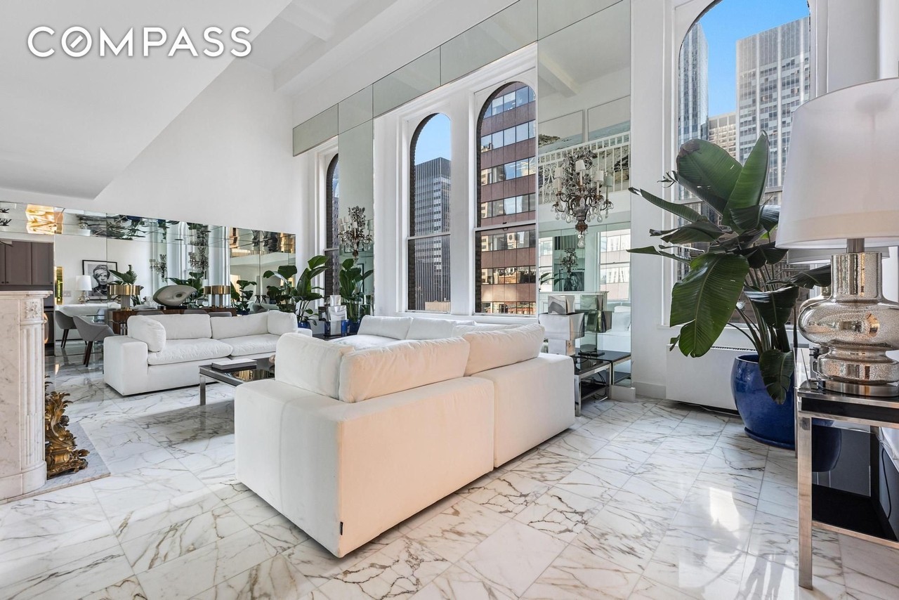 111 E 56th St #2100 - Photo 5 of 24