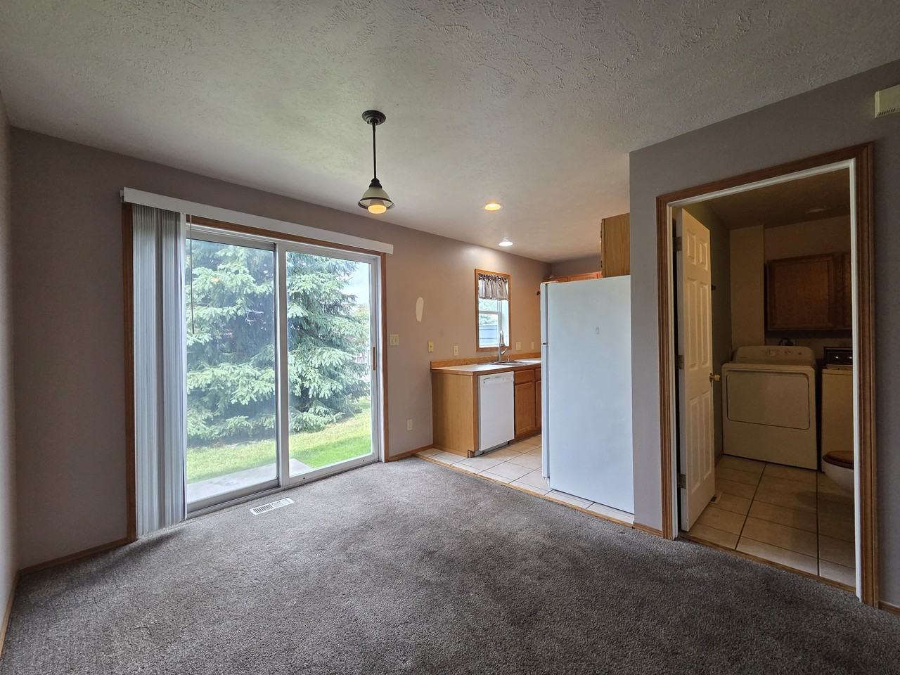 111 N Pondera Ave #B - Photo 4 of 13