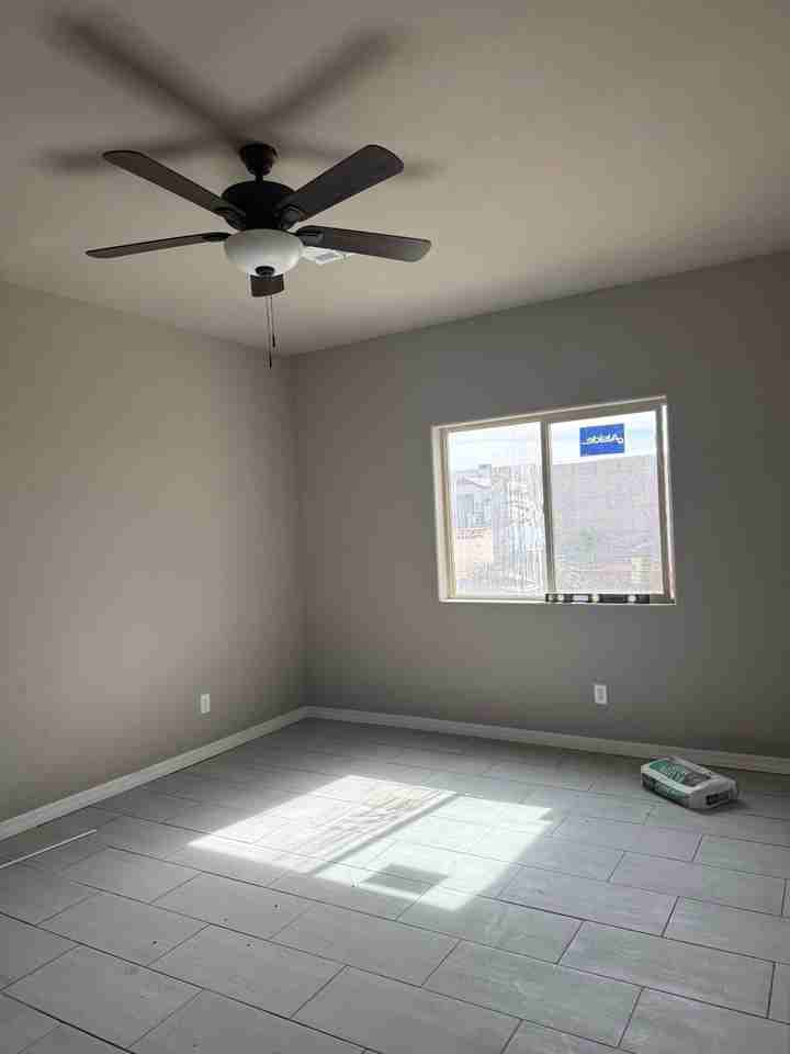 10623 E 45th St - Photo 5 of 6