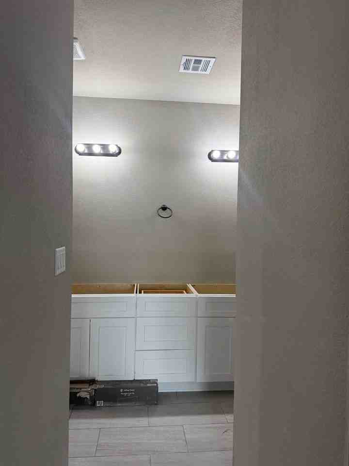 10623 E 45th St - Photo 6 of 6