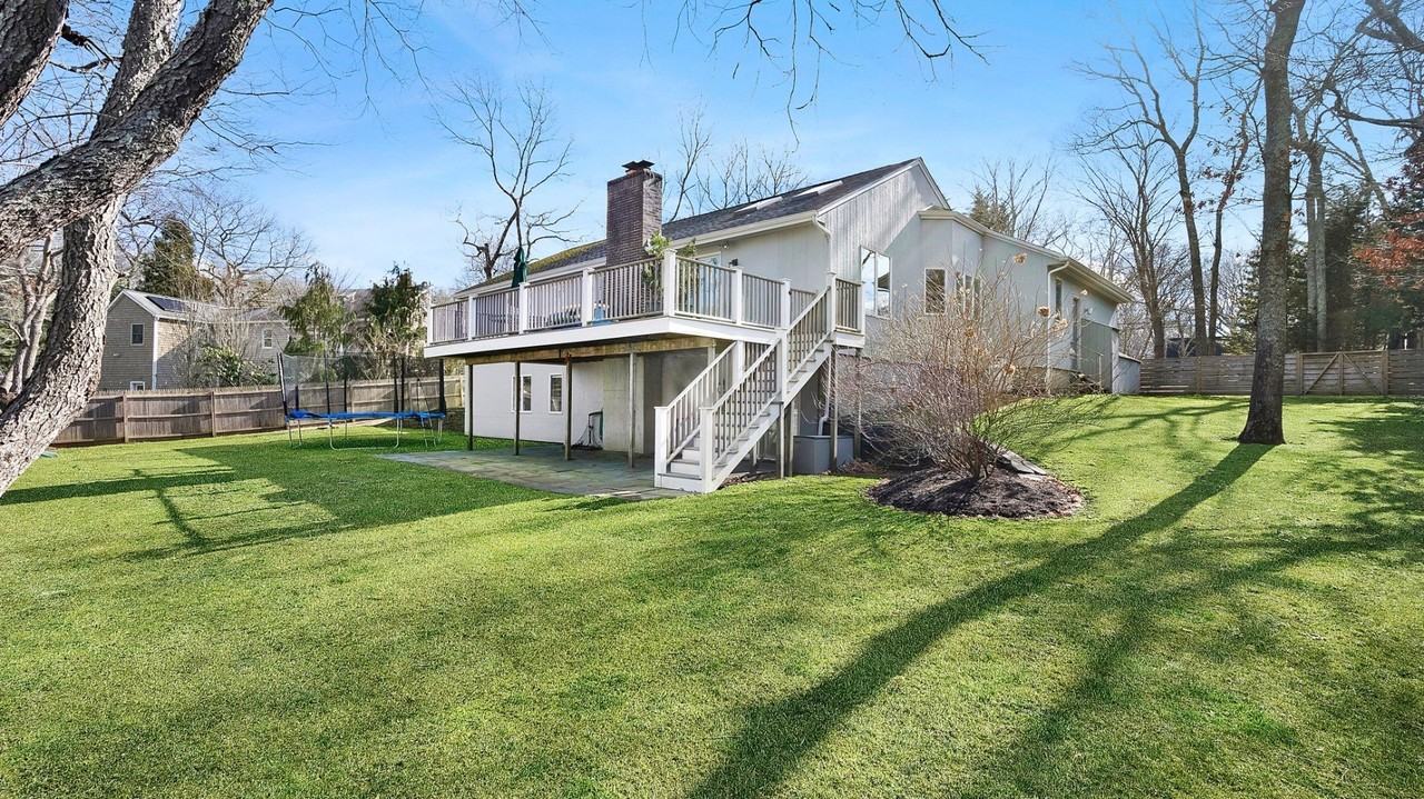 159 Woodbine Dr - Photo 2 of 11