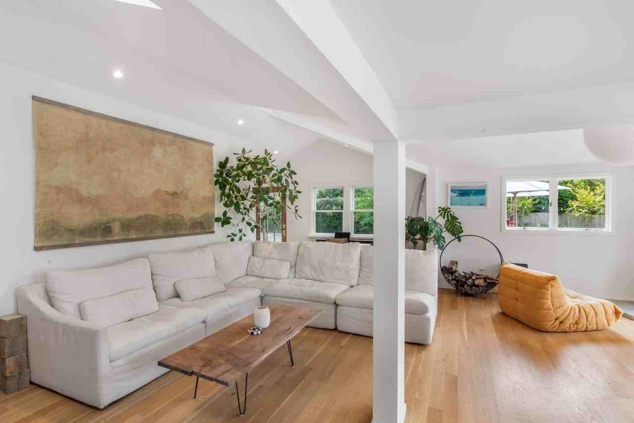 58 Fleming Rd - Photo 6 of 35