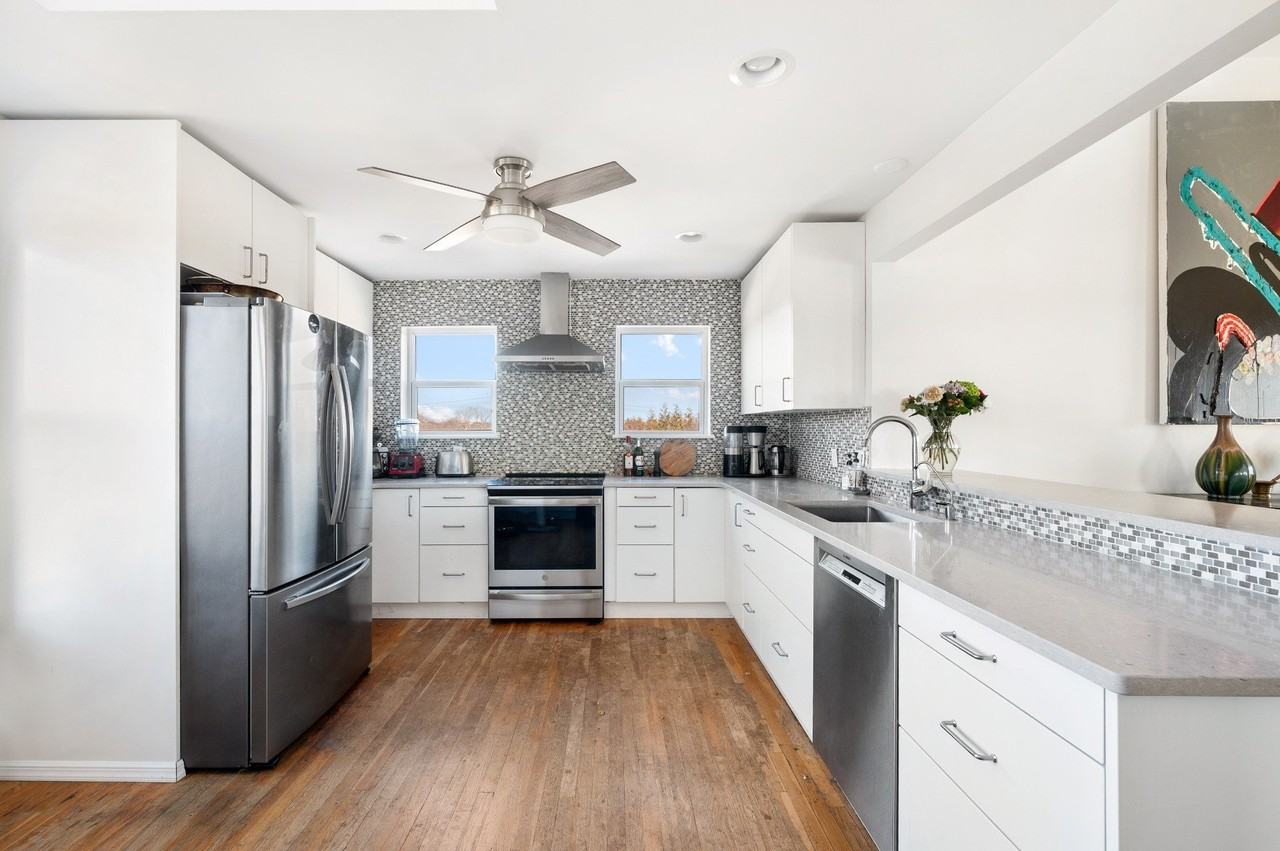 83 S Fairview Ave - Photo 5 of 13
