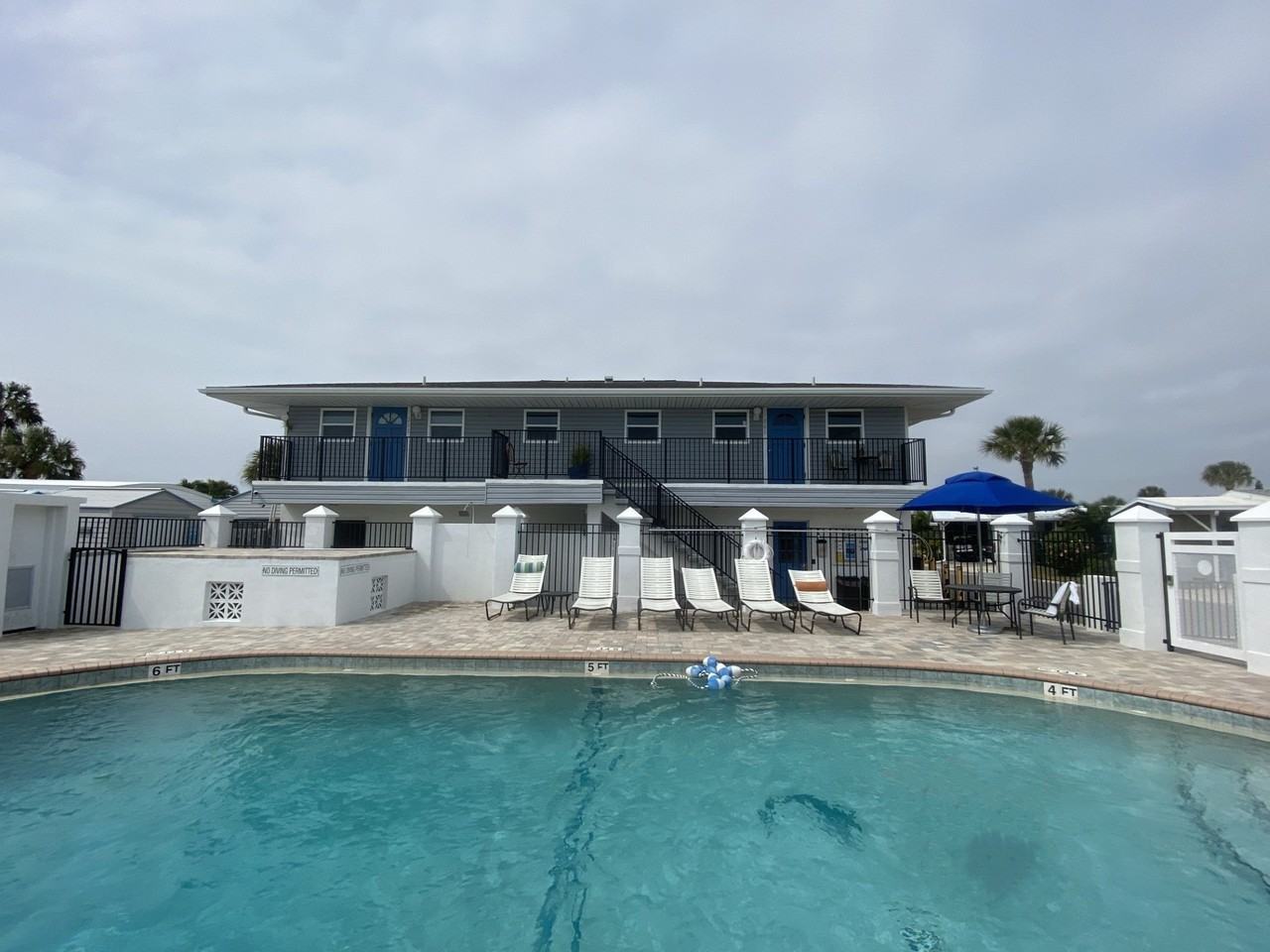 444 Norwich Ln #202