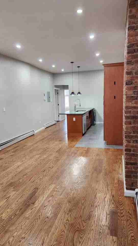 1232 Putnam Ave #2 - Photo 2 of 7
