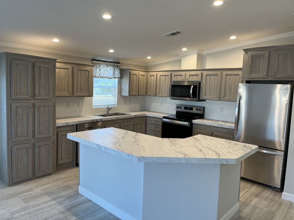 331 Peck St #0116 - Photo 3 of 21