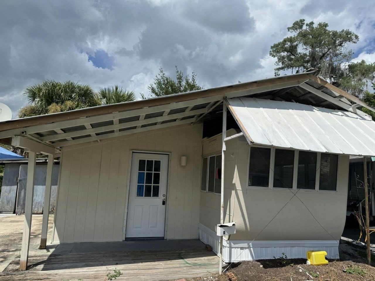 14 Circle Dr #13