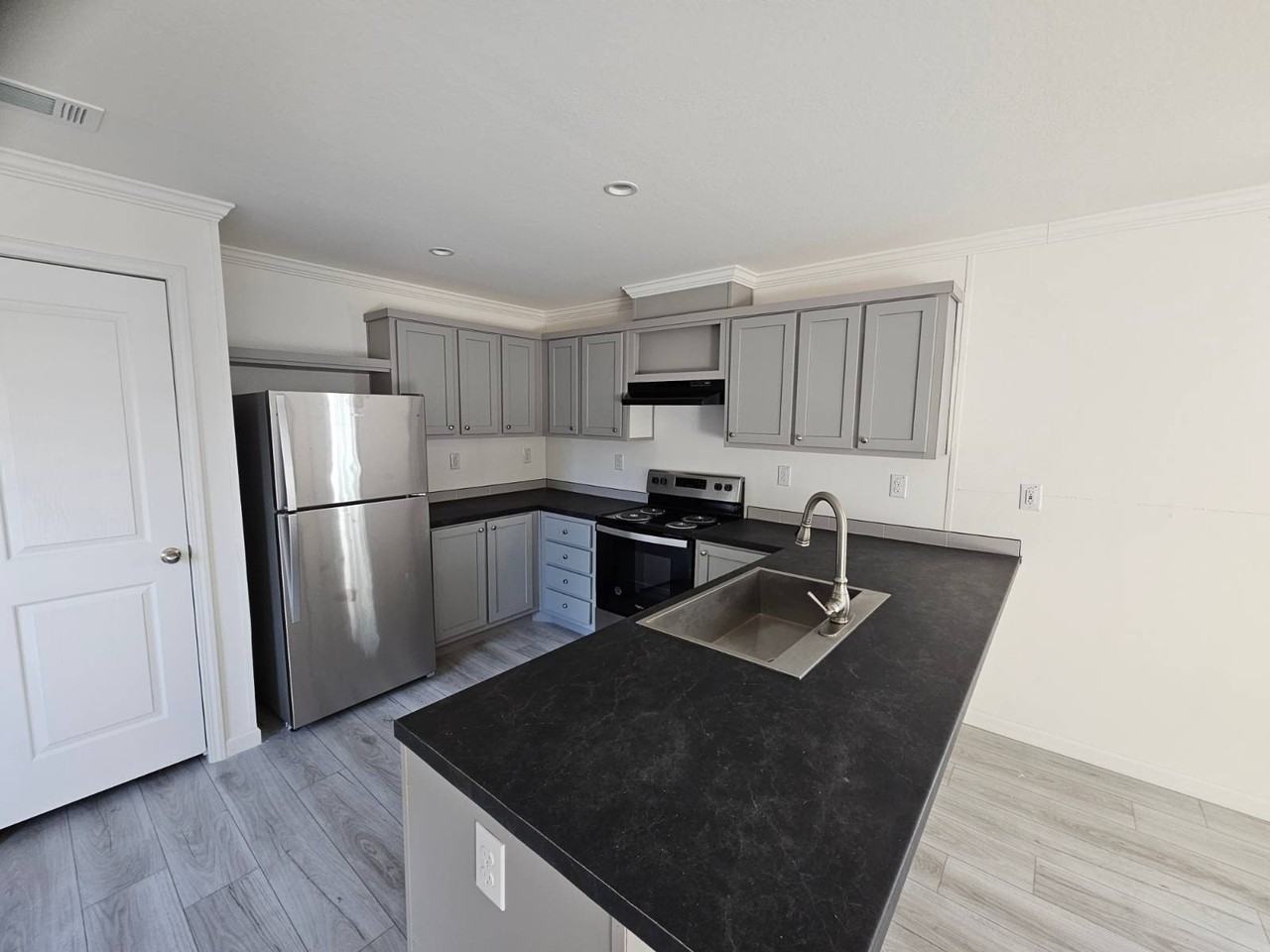 4900 Se 102nd Pl #66 - Photo 4 of 9