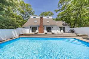featured image of 147 Sycamore Dr