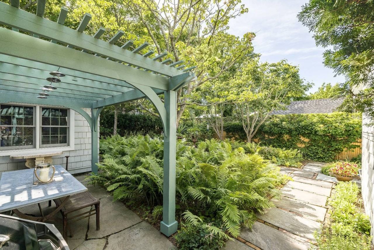 39 Garden St - Photo 5 of 15