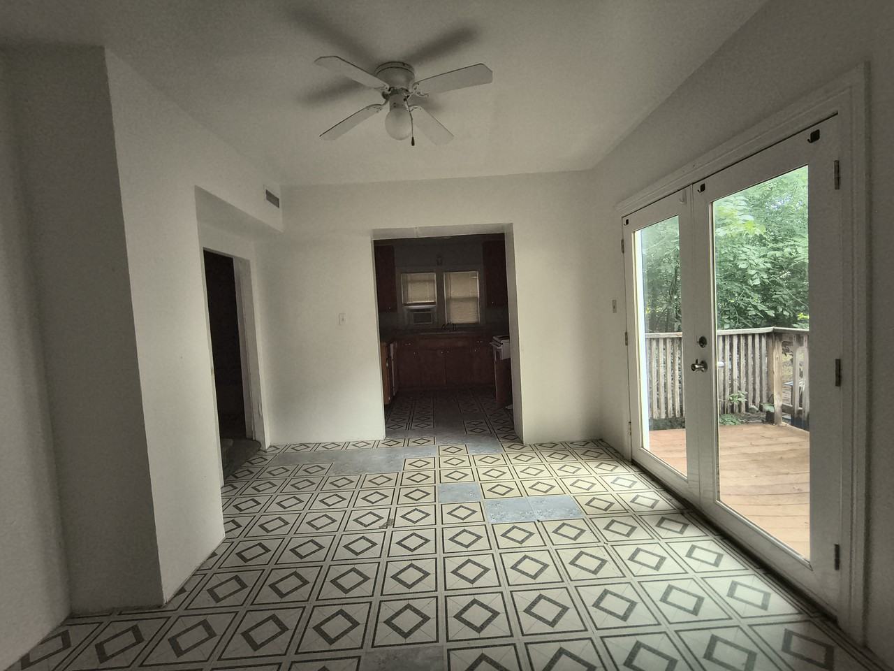 402 E Warner Ave #1 - Photo 7 of 16