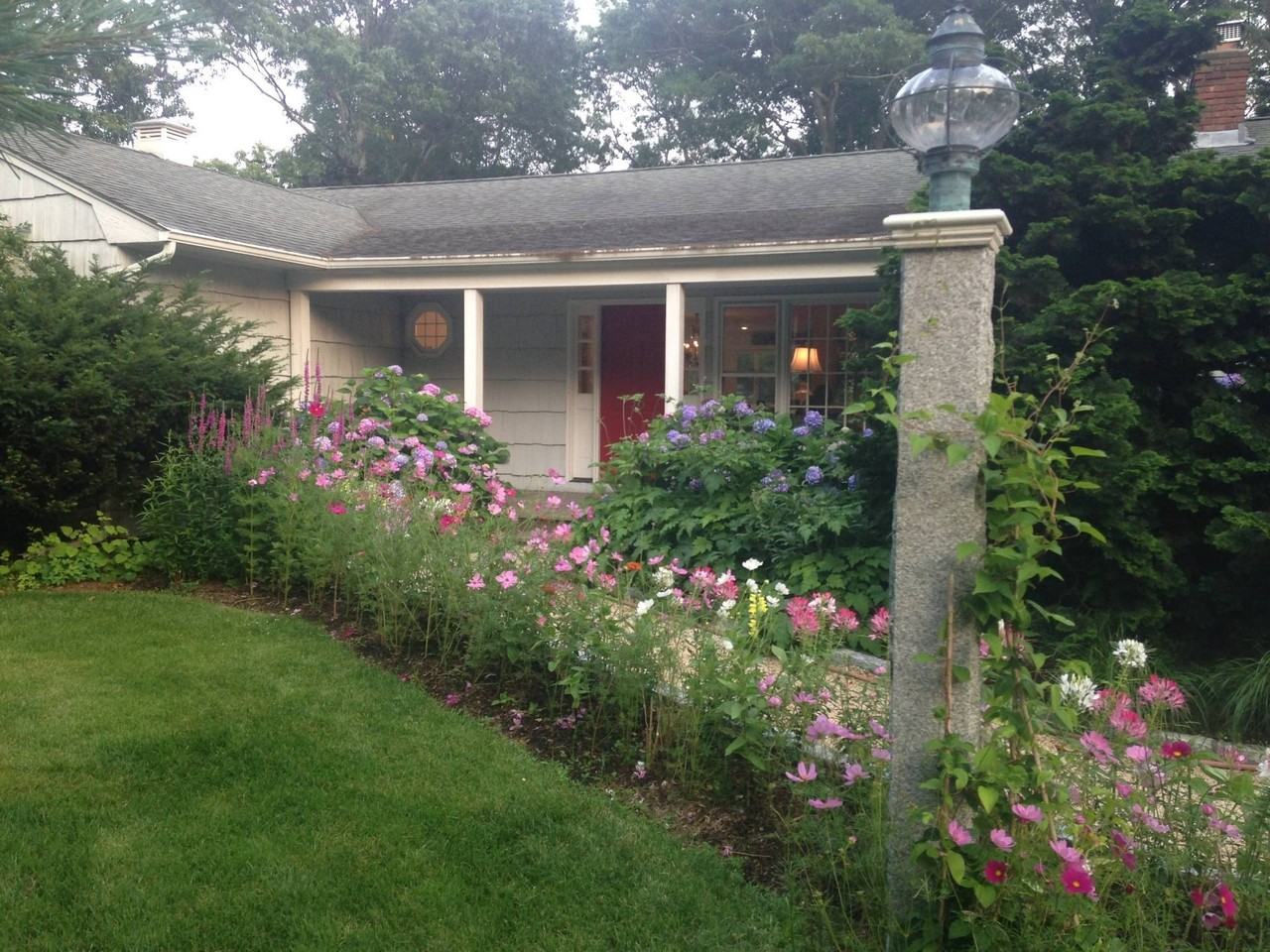 36 Lynn Ave - Photo 2 of 21