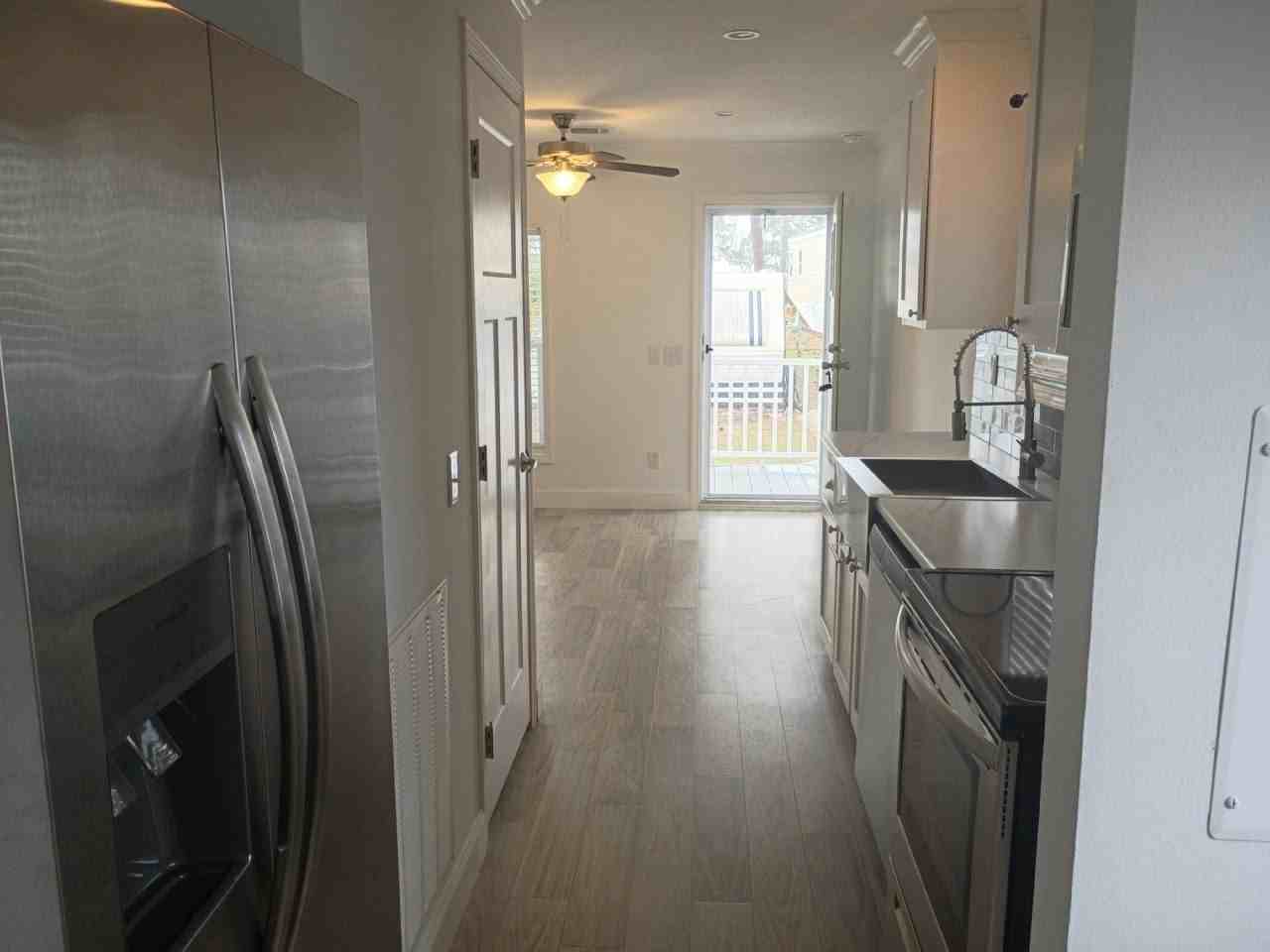 10 Anita Dr #5 - Photo 2 of 5