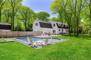 featured image of 7 Quantuck Bay Ln