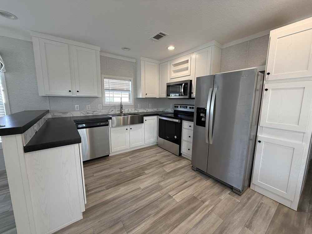 6607 Lakewood Dr Unit A #33 - Photo 3 of 21