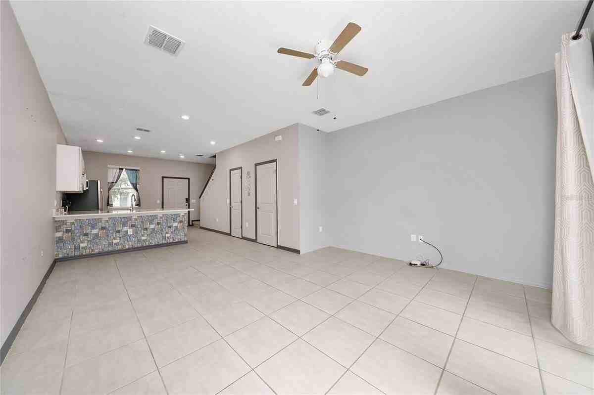 2060 Viewfinder St - Photo 5 of 23