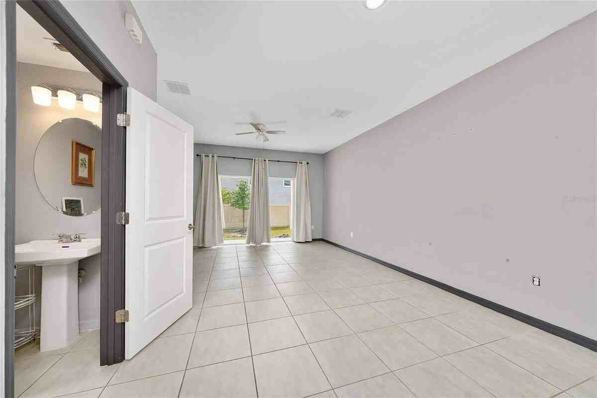 2060 Viewfinder St - Photo 7 of 23