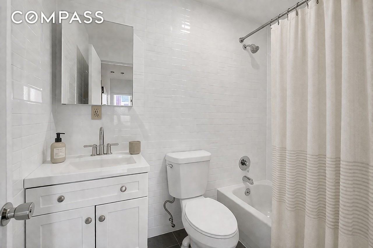 1260 Broadway #4F - Photo 4 of 4