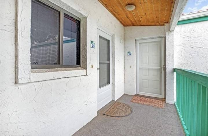 4801 Casablanca Cir - Photo 4 of 33