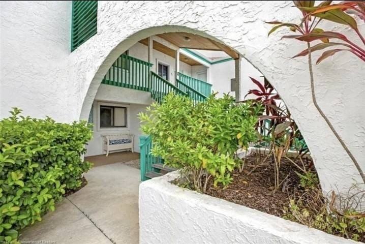 4801 Casablanca Cir - Photo 6 of 33