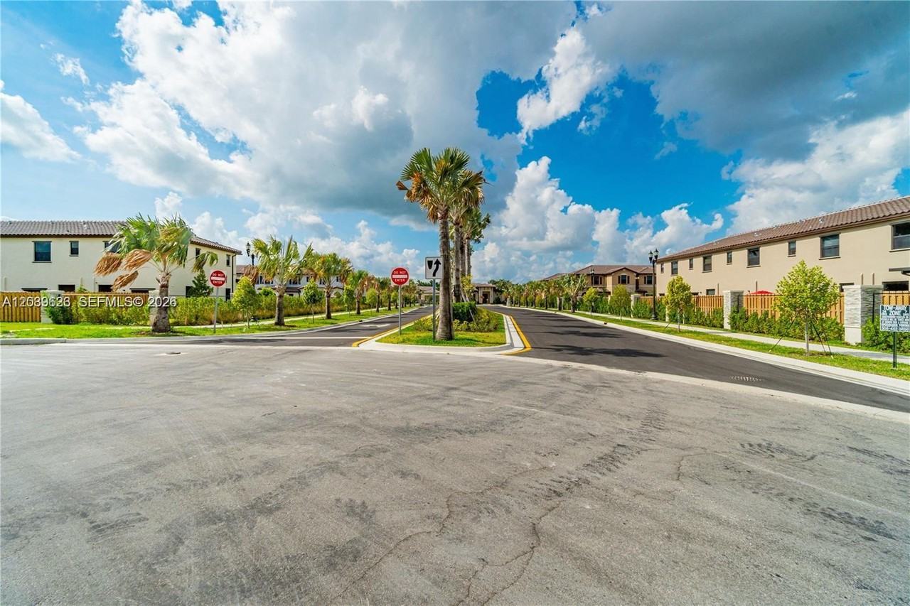11387 Sw 248th Ter - Photo 4 of 4