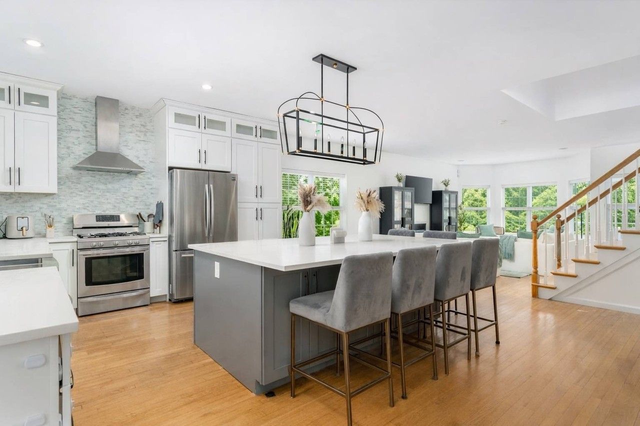 5 Broidy Ln - Photo 3 of 14