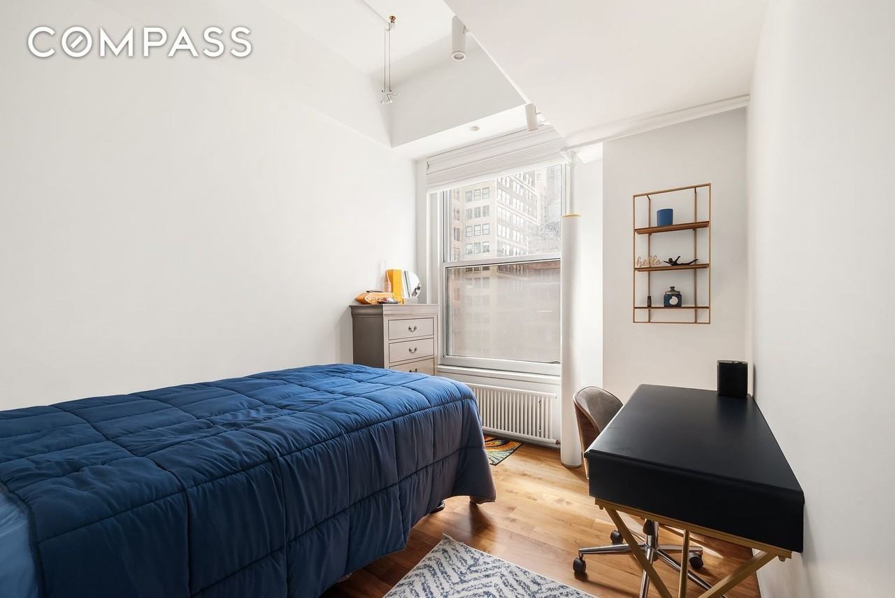 315 W 36th St #11D - Photo 7 of 9