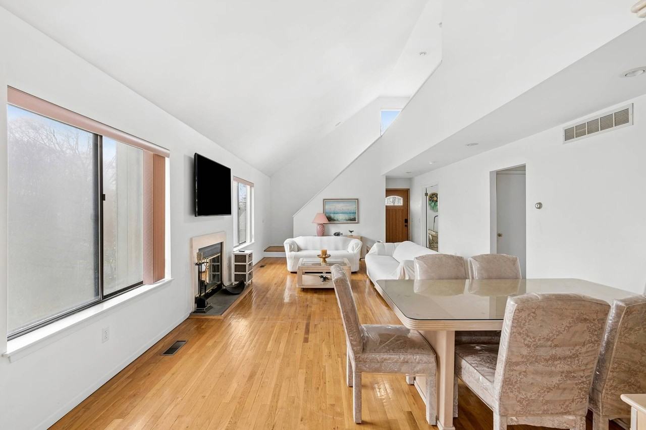 50 Gull Rd - Photo 5 of 14