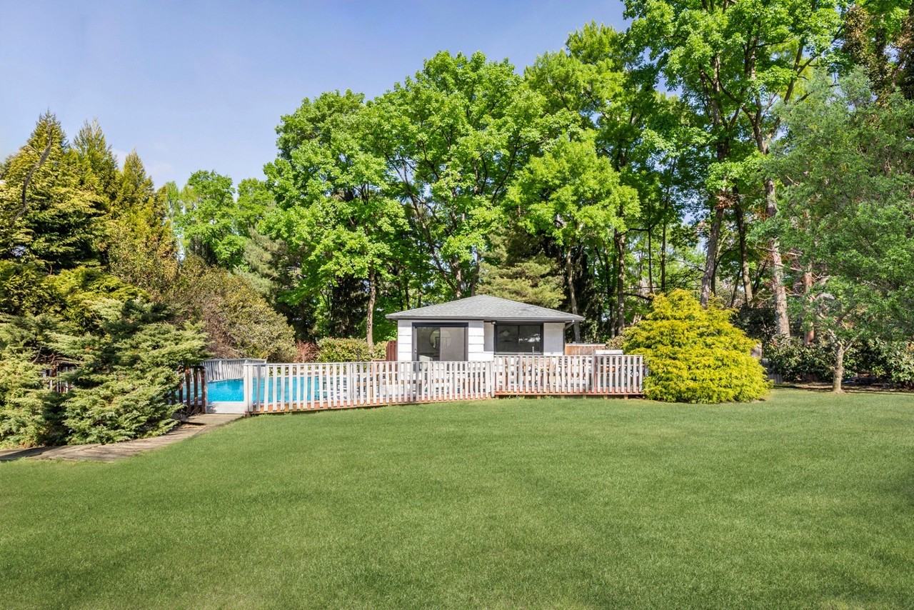 137 N Sea Mecox Rd - Photo 4 of 16