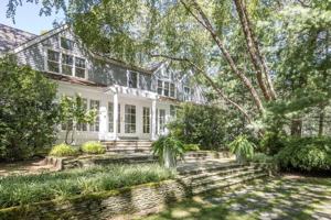featured image of 6 Old Orchard Ln