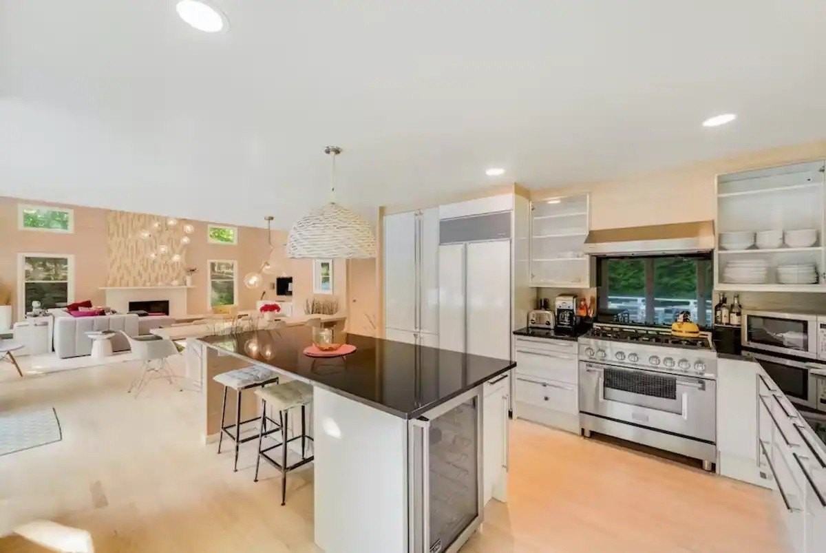 206 Treescape Dr - Photo 4 of 11
