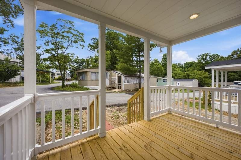 84 Maple Path Ln - Photo 3 of 16