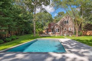 featured image of 563 Montauk Hwy